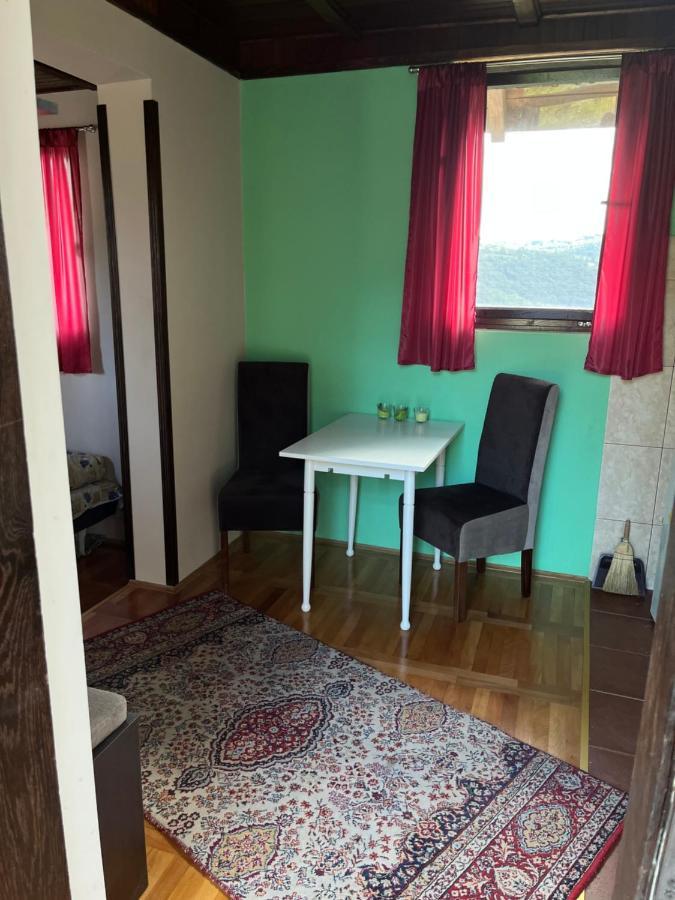 Apartman Jezero Vrutci Užice Esterno foto