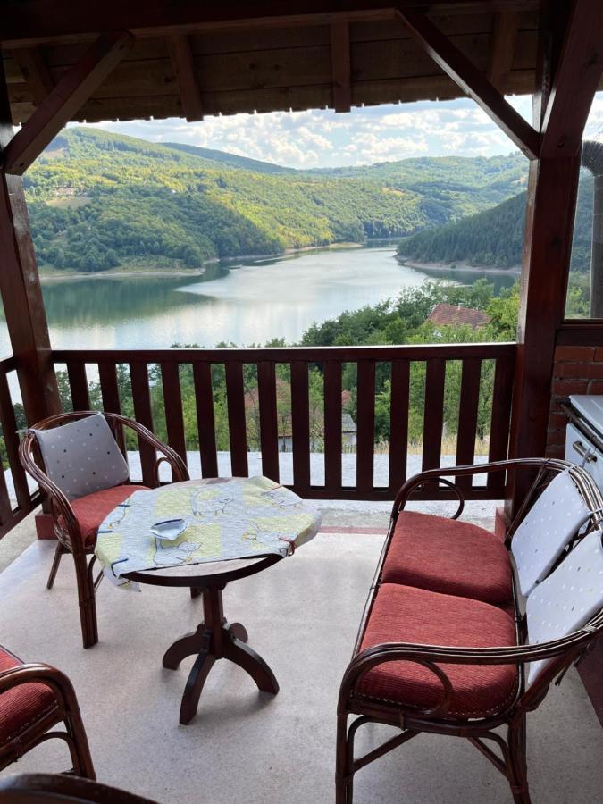 Apartman Jezero Vrutci Užice Esterno foto